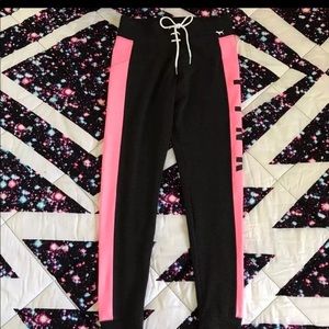 ❤️ISO THESE IN A MEDIUM THE PINK most need New